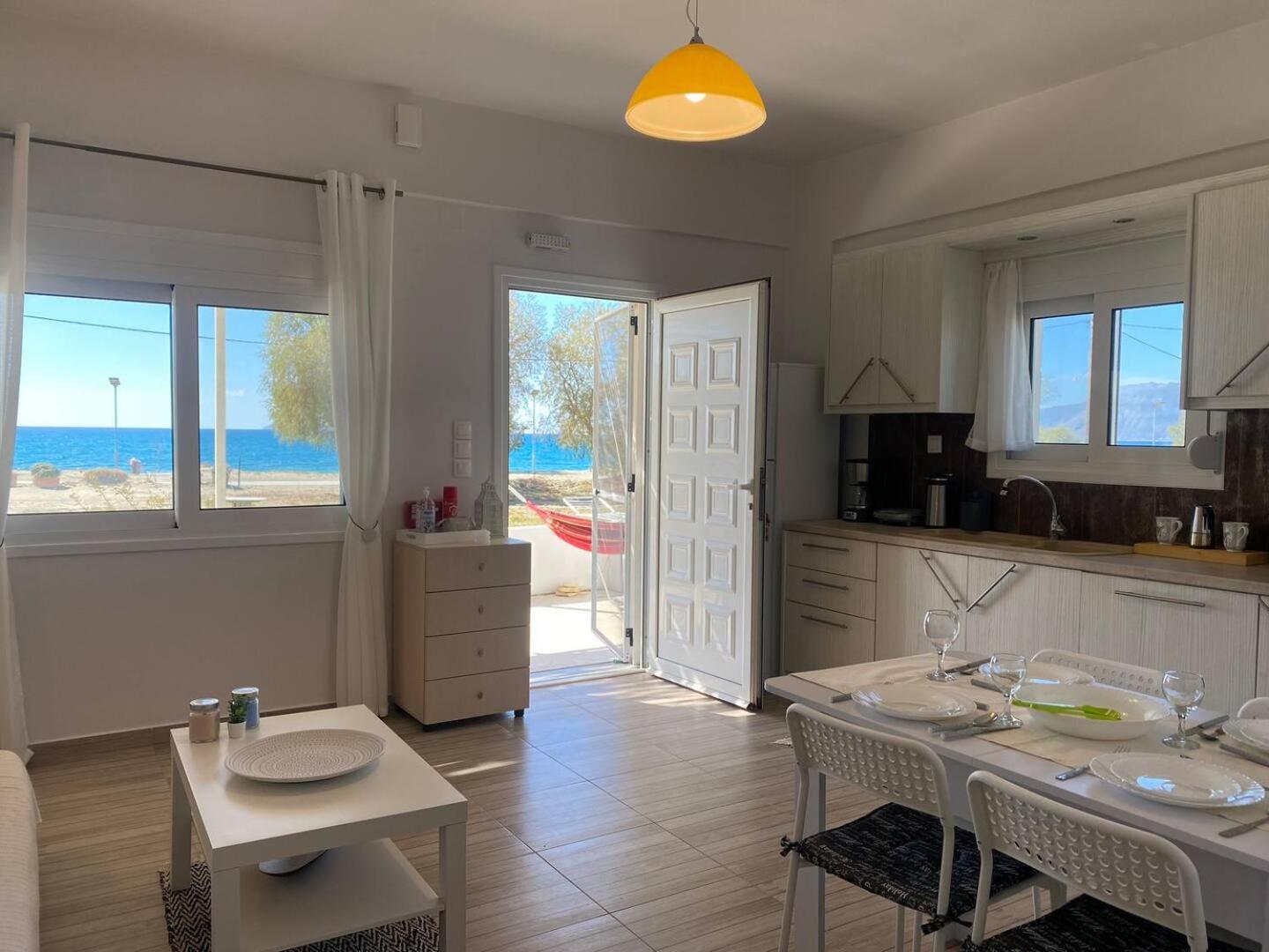 Zen Seaside Apartment Kalamaki  Buitenkant foto