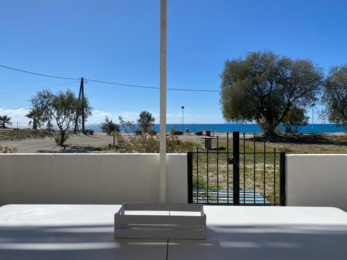 Zen Seaside Apartment Kalamaki  Buitenkant foto